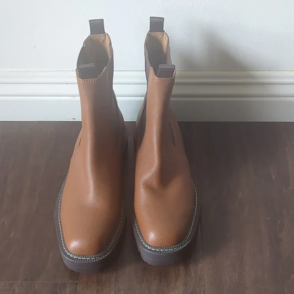 NWOB Sam Edelman® Laguna Weatherproof Boot Size 8M - Picture 3 of 8